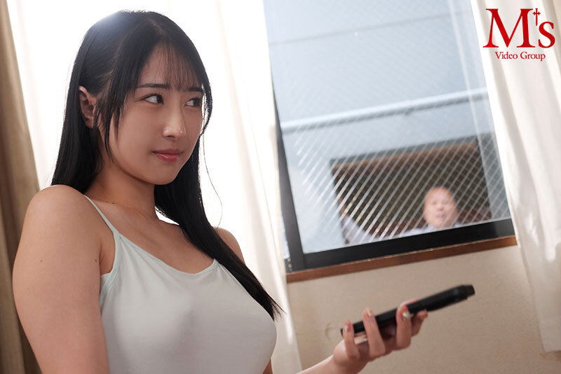 【春のパンツまつり】男なら絶対断れない！ とてつもなくいやらしい下着姿で中年おやじに見せつけ誘惑してくる向かいの部屋の露出狂お姉さん 小野坂ゆいか(pfes00094)(女優：小野坂ゆいか（おのさかゆいか）)